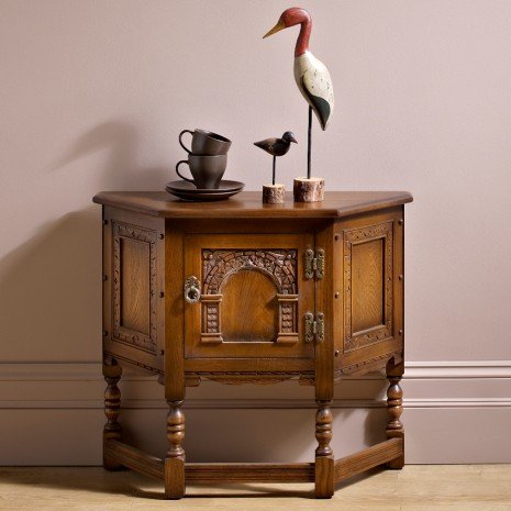 oc_1434_canted_table_lo