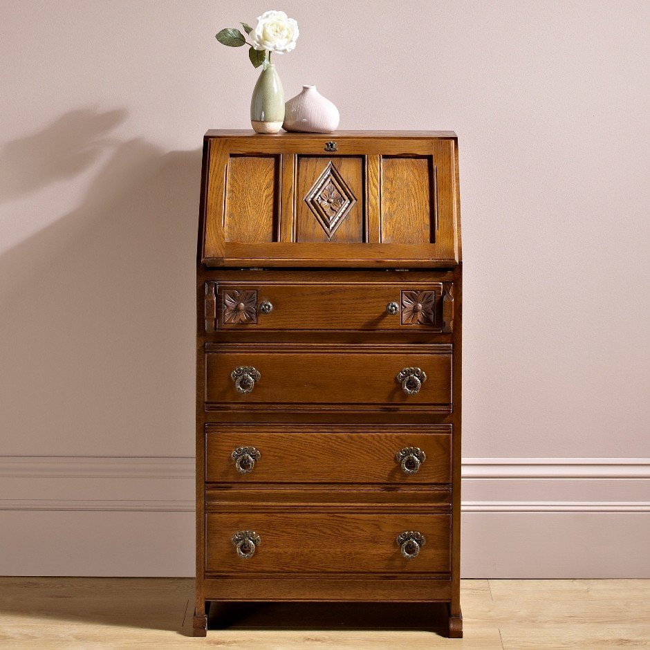 oc_2656_ladies_bureau_closed_lo