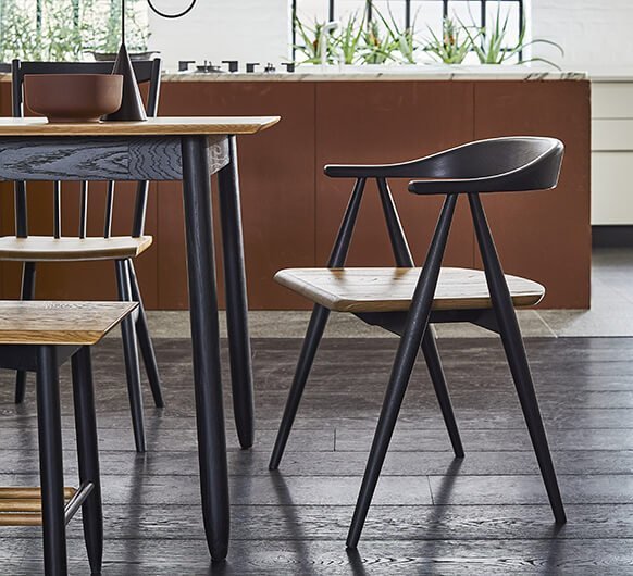 Monza-Dining--3754--como-chair--galleryLifestyle1--Oak--PO