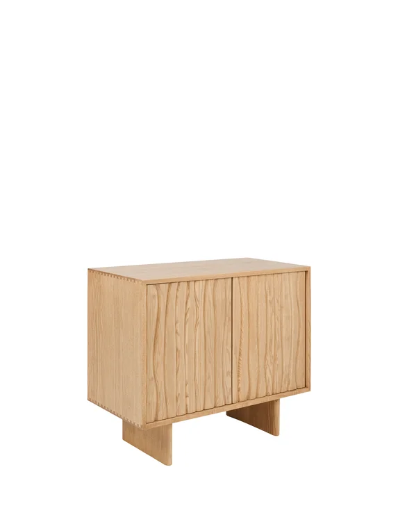 Assendon--4301--small-sideboard--cutoutAngle-1--Ash--OA