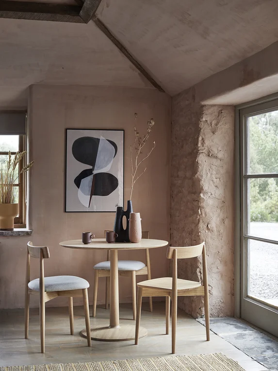 Siena--4530--breakfast-table--galleryLifestyle-1--Oak--DM