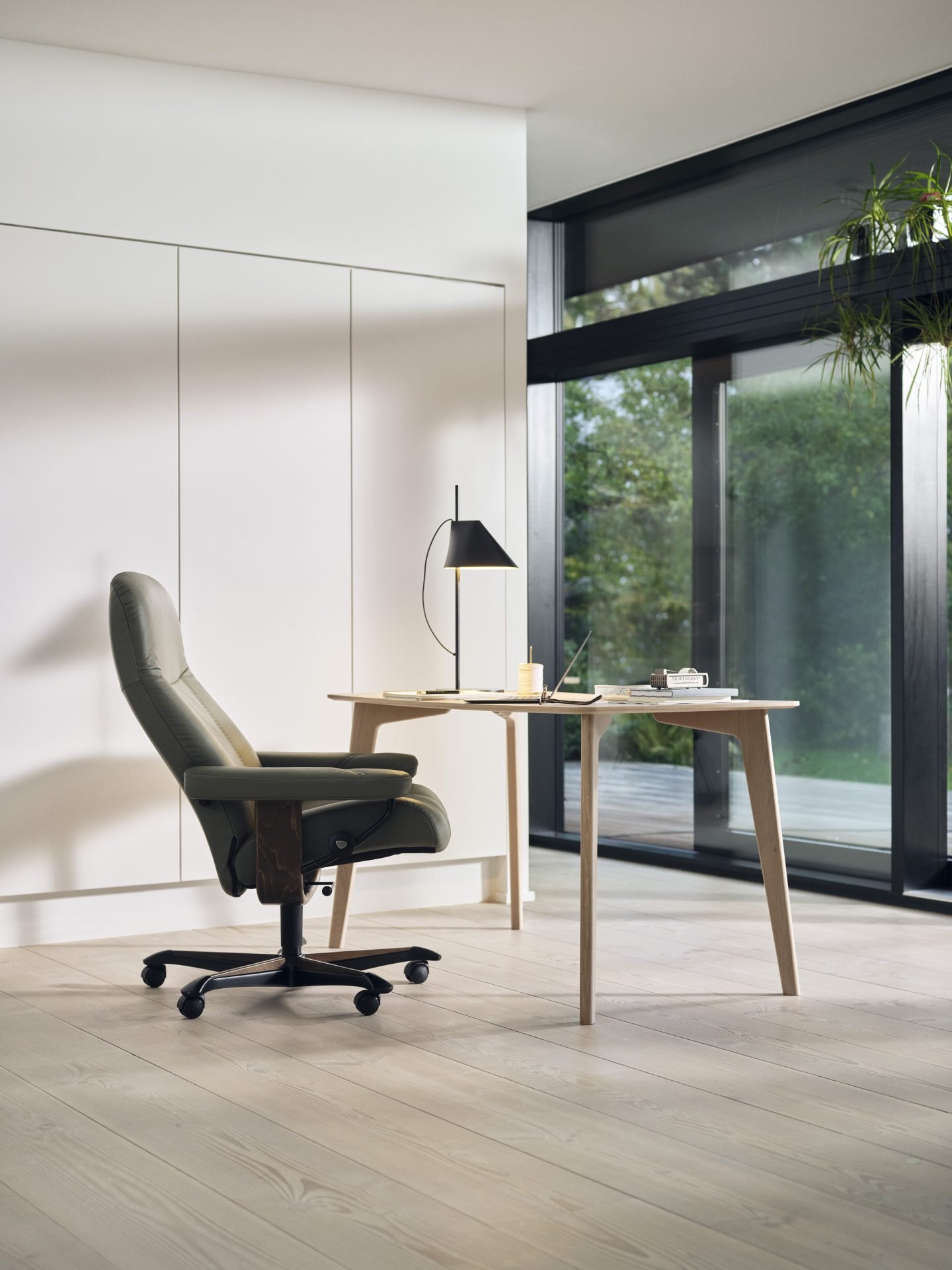 Stressless Consul Home Office Pal Shadow Green Walnut
