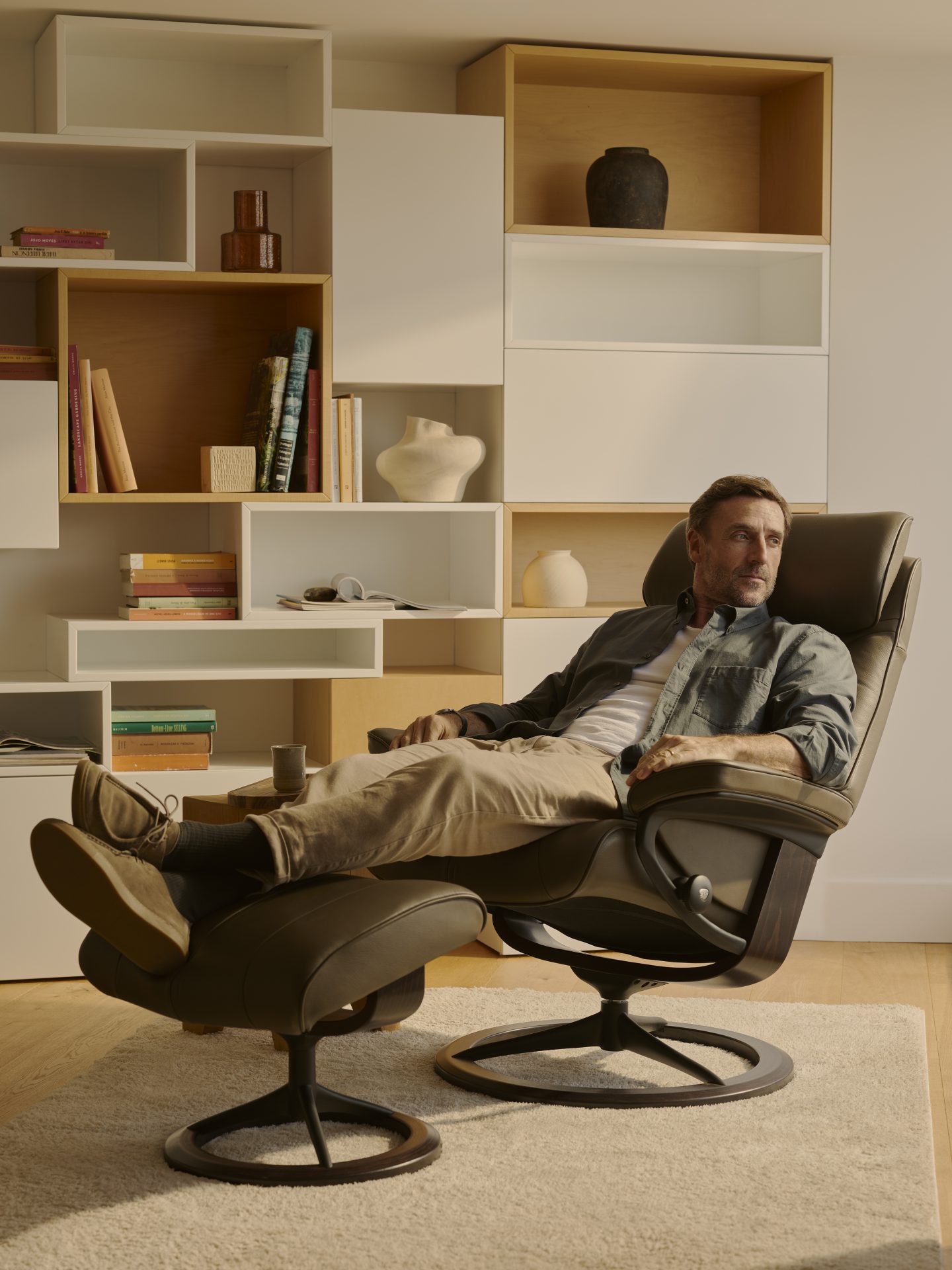 Stressless Paul Signature_Velaro Forest Green_Matte Black-Walnut_03