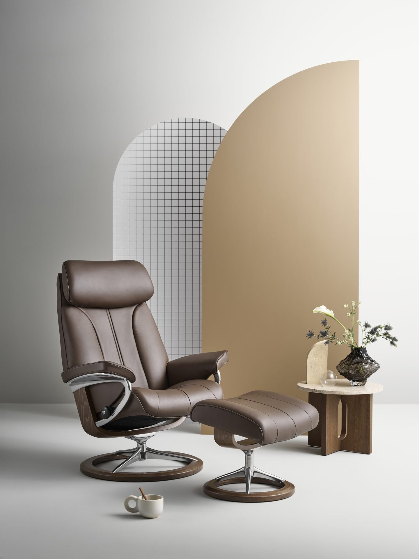 Stressless Paul_M_Signature_Pal Chestnut_Walnut-Polished_3