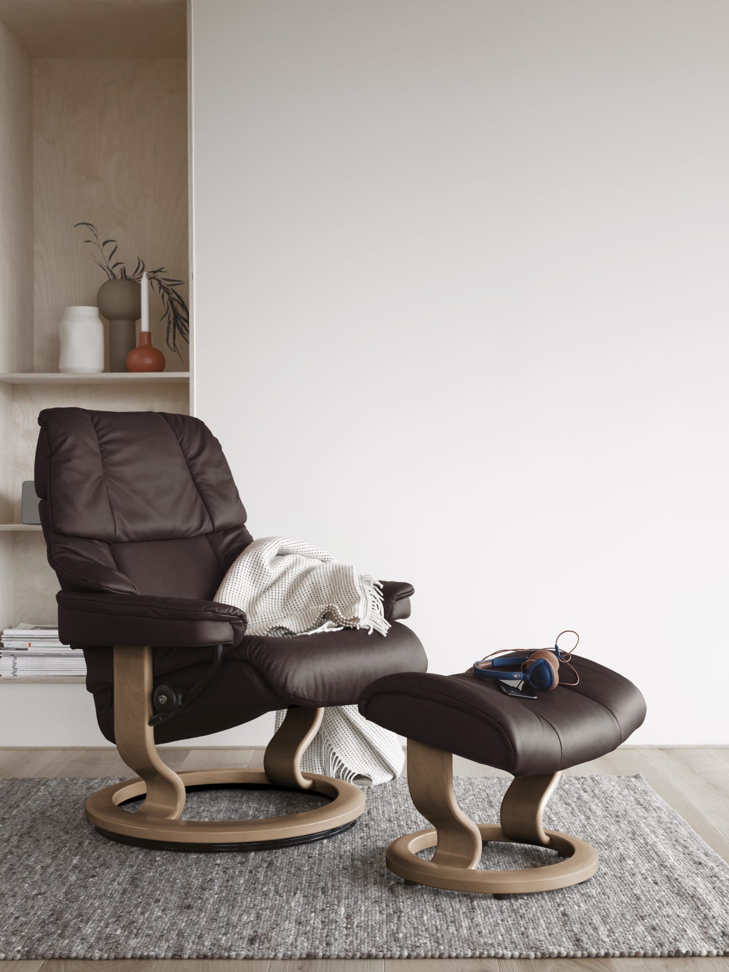Stressless Reno M_Classic_Paloma_Chocolate_Oak