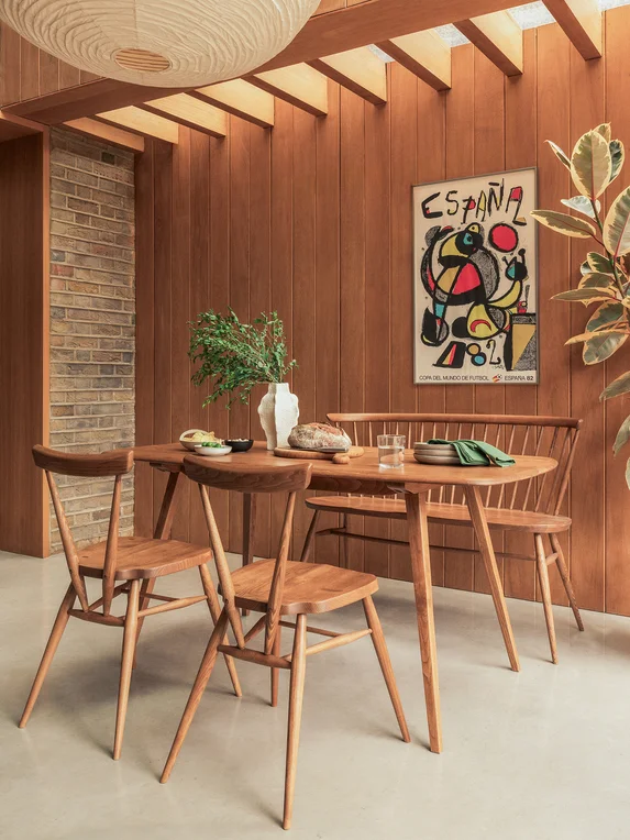 ercol-collection--7392--stacking-chair--galleryLifestyle-1-_Asg--OG